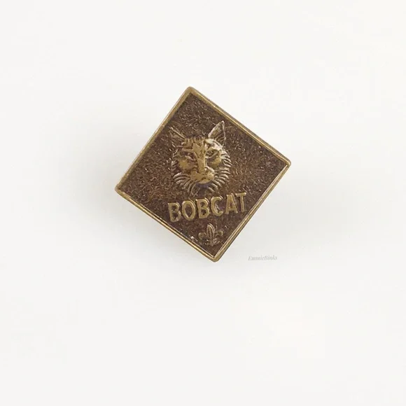 Vintage BSA BOBCAT Uniform Lapel Pin Collectable ~ Vtg 90s Boy Scouts - Picture 2 of 7